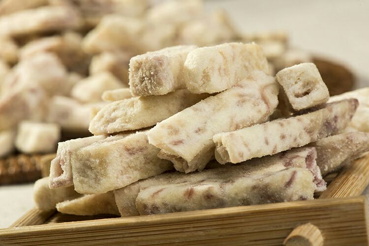 荔浦芋头切开后粉糯质地特写