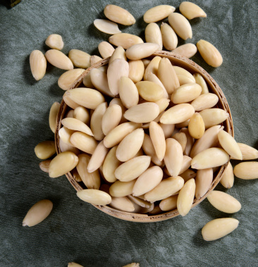 原味去皮生扁桃仁可视频看货产地直供支持线上保障交易