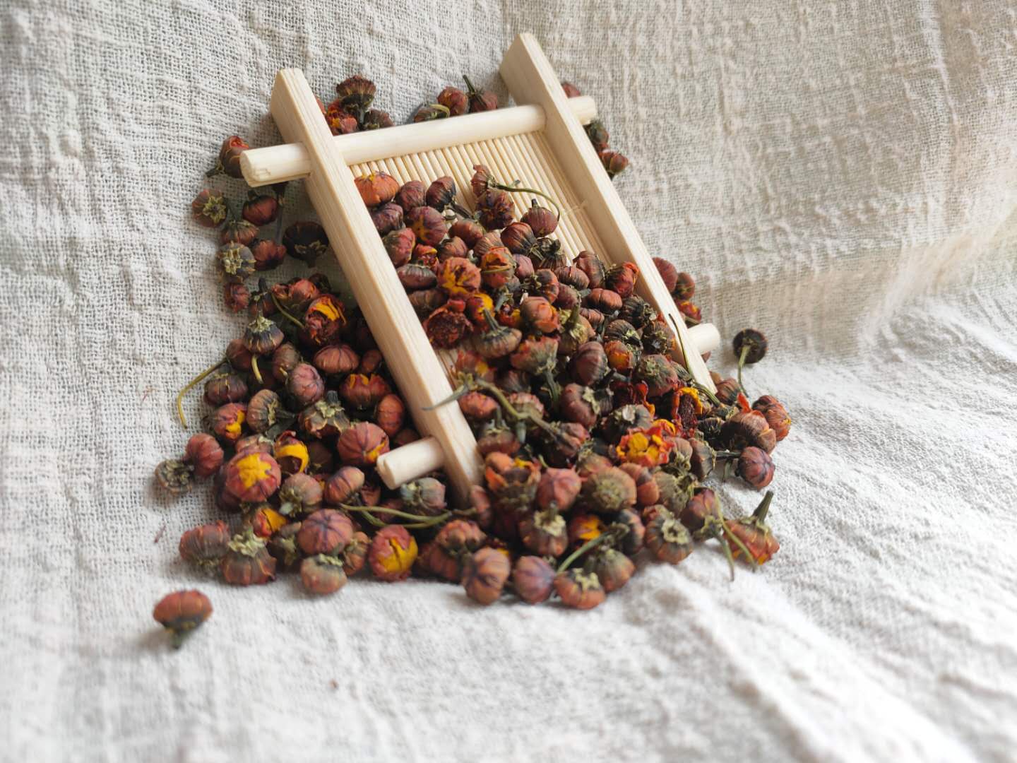 杭白菊茶具与干花展示