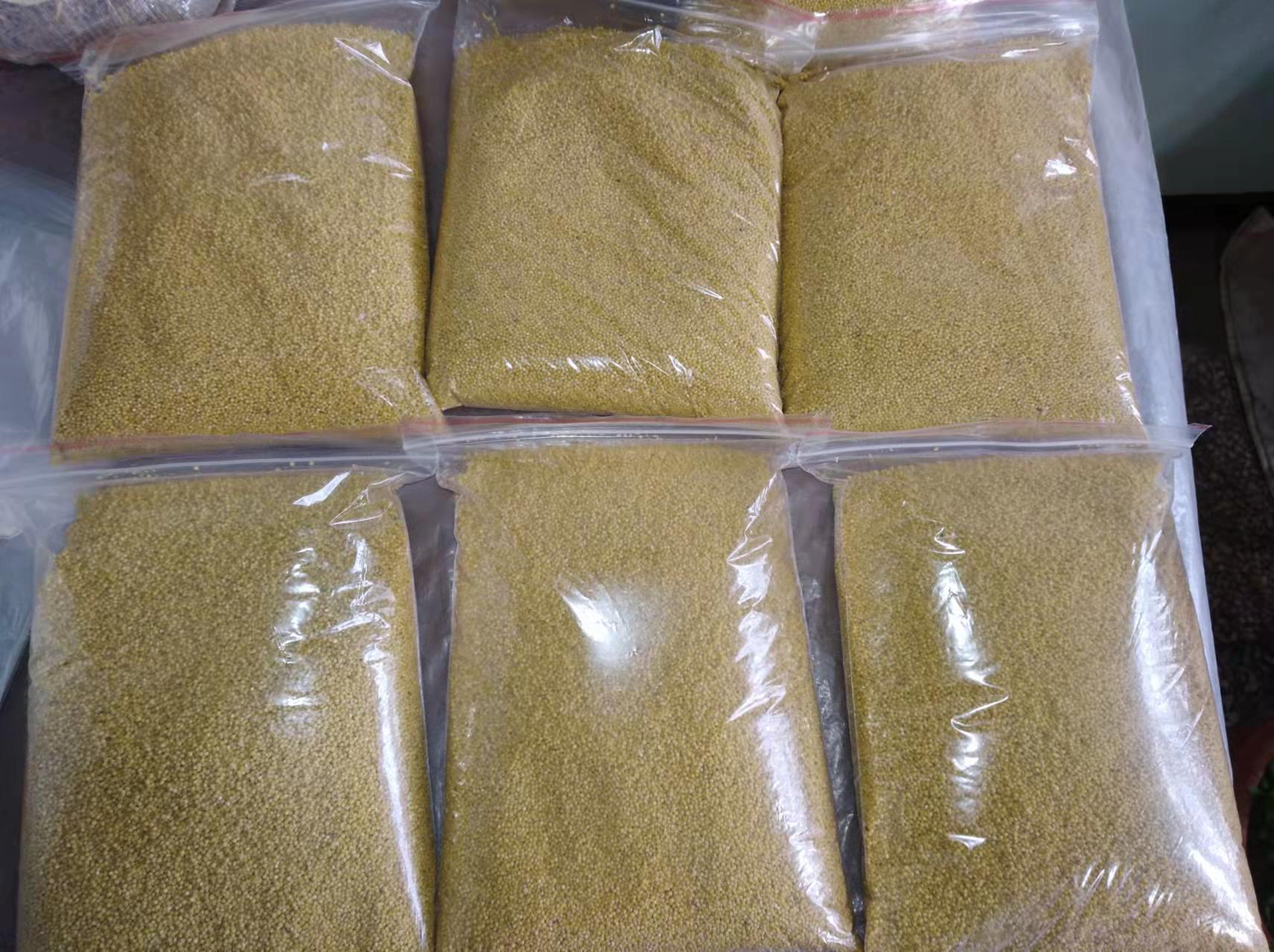 不同品牌小米油价格对比图表,涵盖500ml与1L规格 小米油价格对比图