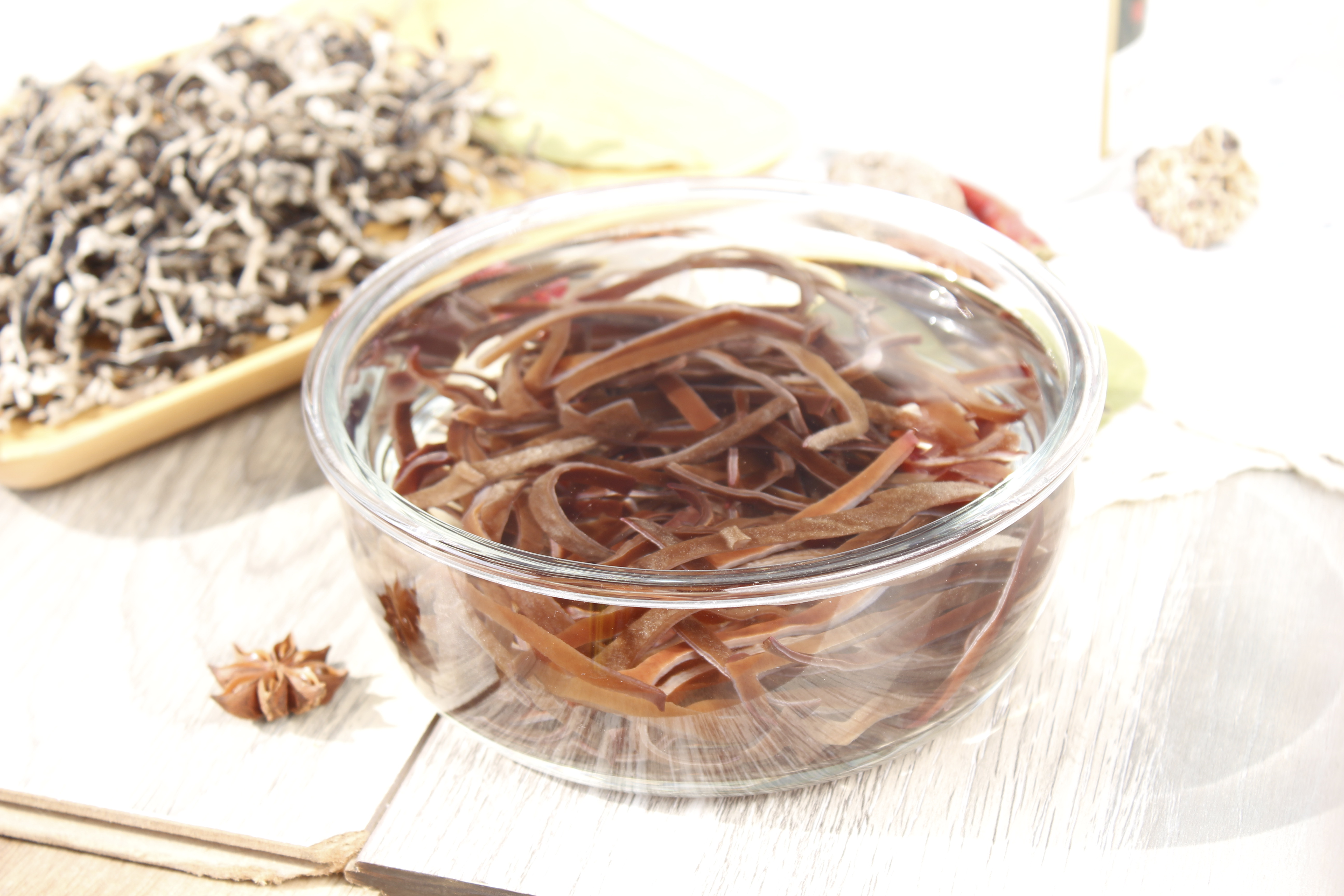 食材泡发与焯水过程图