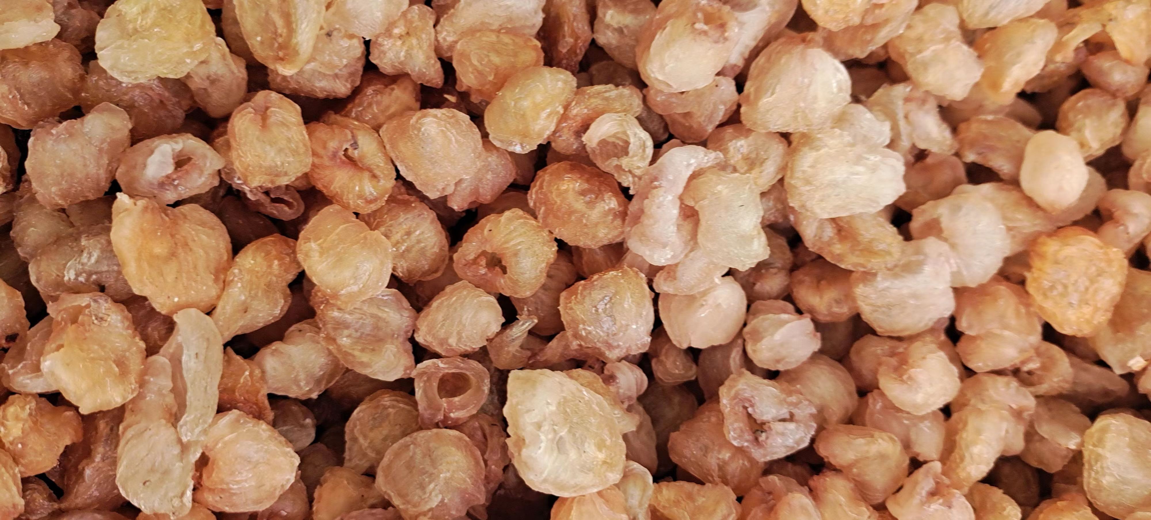 展示干桂圆营养成分表的图表,包括热量、糖分、蛋白质等 干桂圆的营养成分表