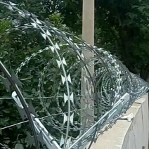 防盗网刺绳网小区家园专用防盗网铁丝网刀片刺绳