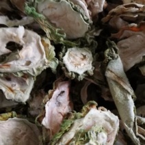 菜农自晒精品苦瓜干