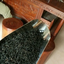 广西金秀大瑶山野生古树红茶，树年龄都是百年历史。