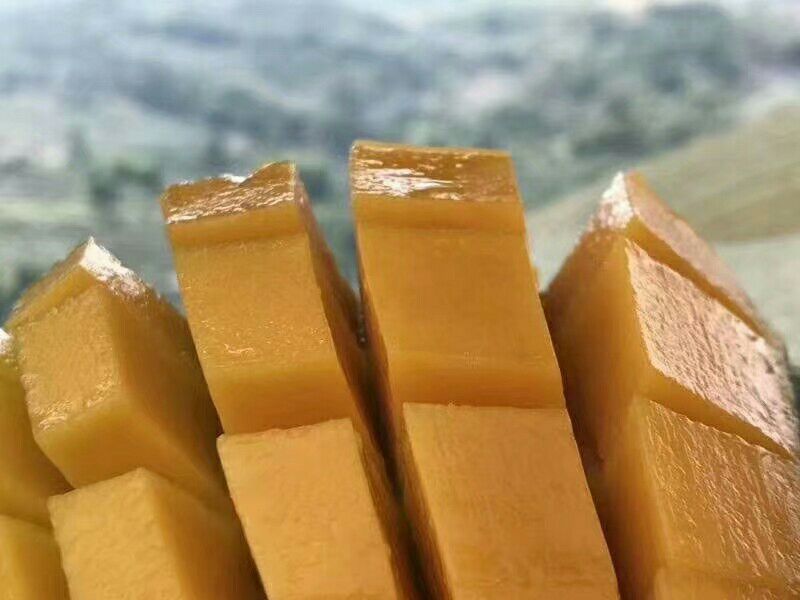 贵妃芒与金煌芒果果实剖面对比图