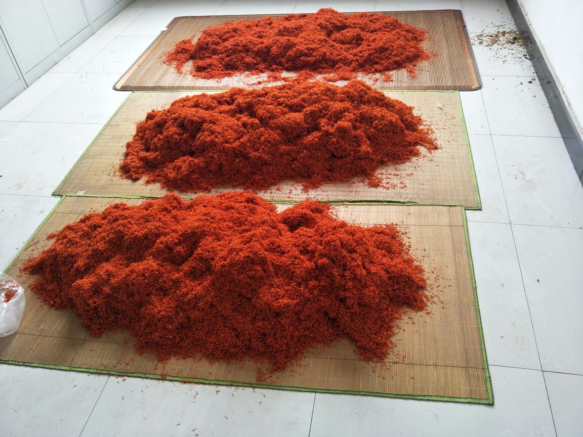 红菜苔晾晒过程