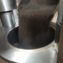 南方纯黑芝麻油香油
