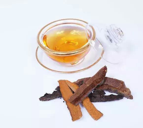 黑灵芝切片与泡水前后对比图