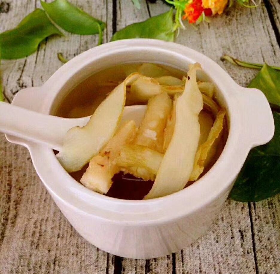 金镶玉竹嫩笋与金虫草炖汤示意图