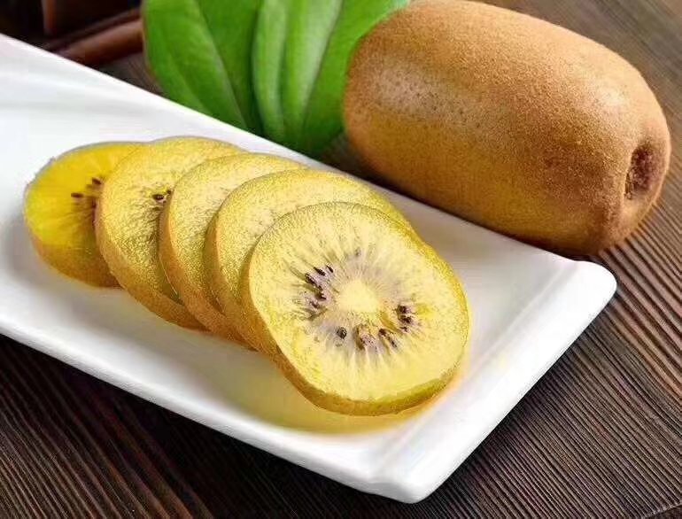 黄心猕猴桃与绿心猕猴桃对比图