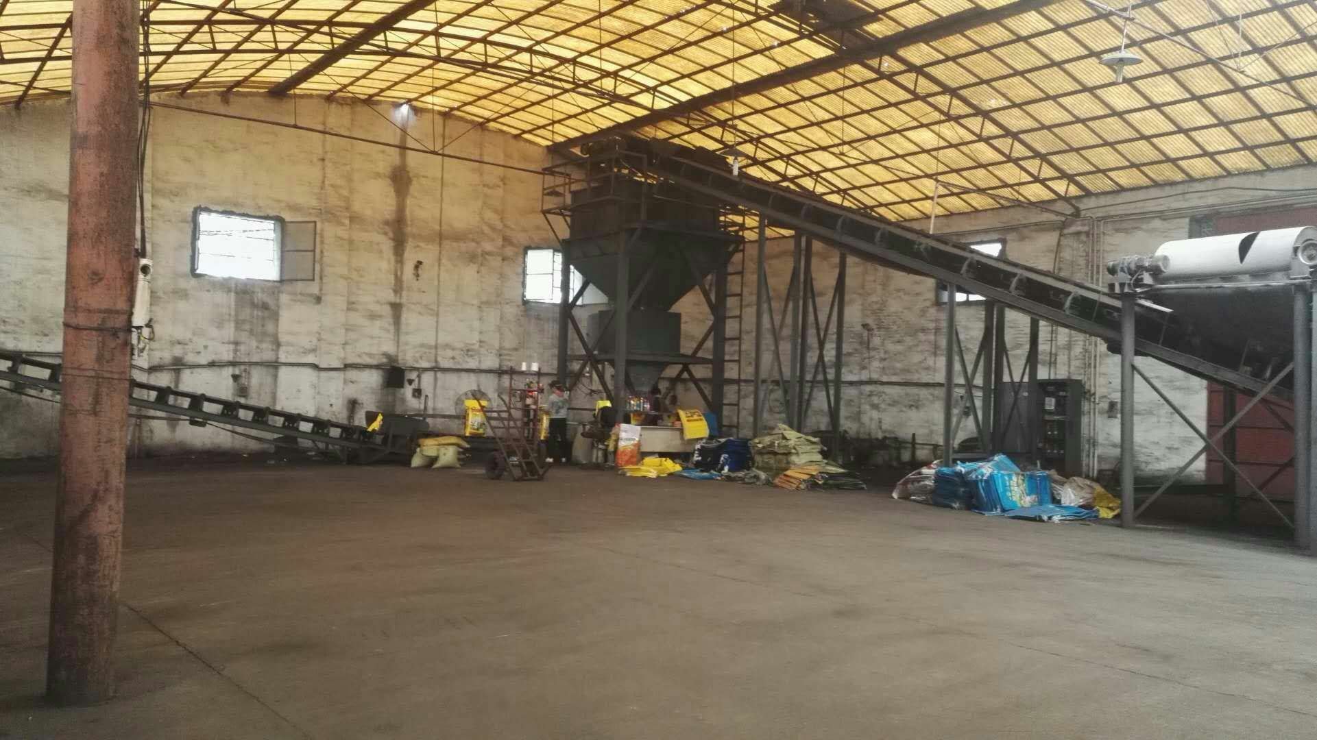 流程图:从'土壤检测→基肥配制(含有机肥+无机肥+中微肥混匀)→深翻起垄→定植→滴灌系统布设→各生育期水肥配方输入→EC/pH实时监测→叶面补肥时机判断→采收后土壤修复'共12个节点,每个节点标注责任人(农户/技术员)与完成时限(如'基肥配制:定植前10天完成') 线椒科学施肥全流程操作示意图