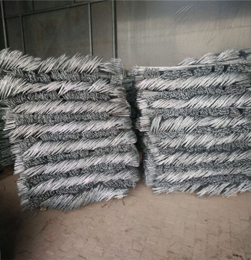 钢丝地锚 一块砖 固定压膜带使用