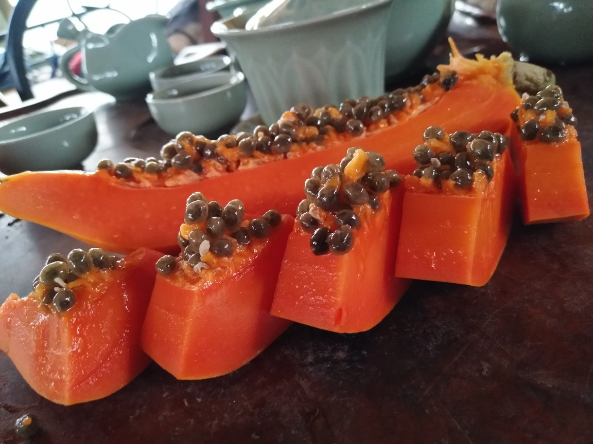 木瓜牛奶饮品制作过程