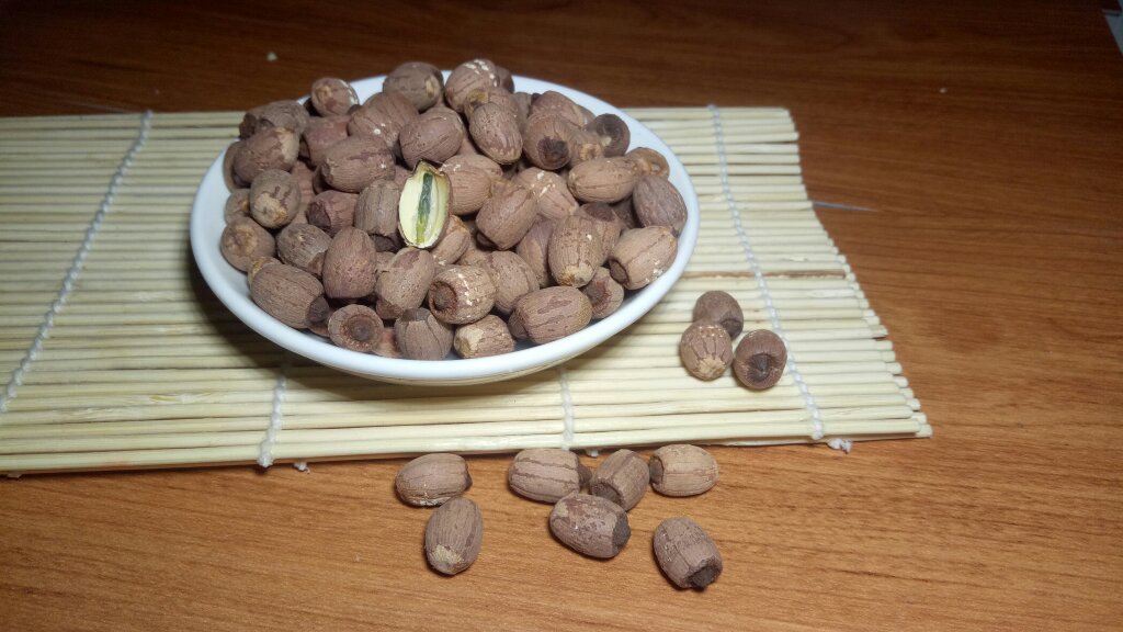 干莲子外观对比图