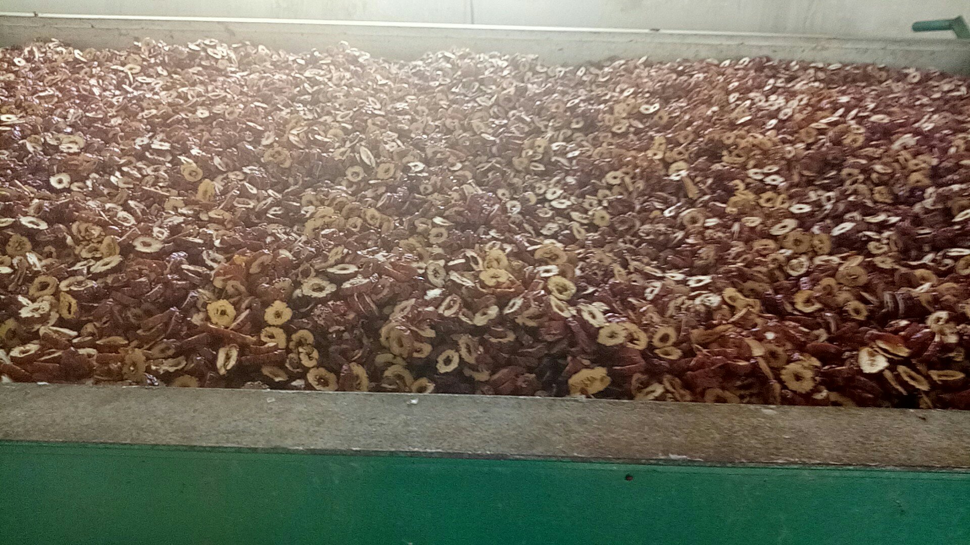 金丝小枣加工场景