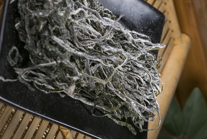 干海带与鲜海带对比图