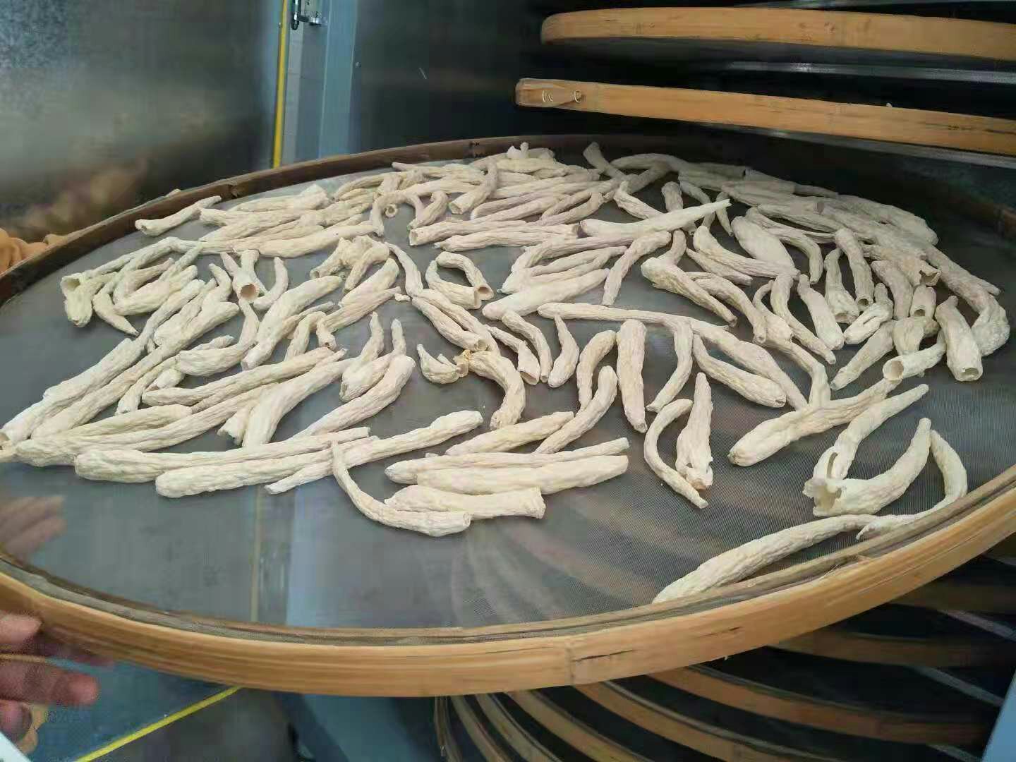 竹荪干燥保存过程图