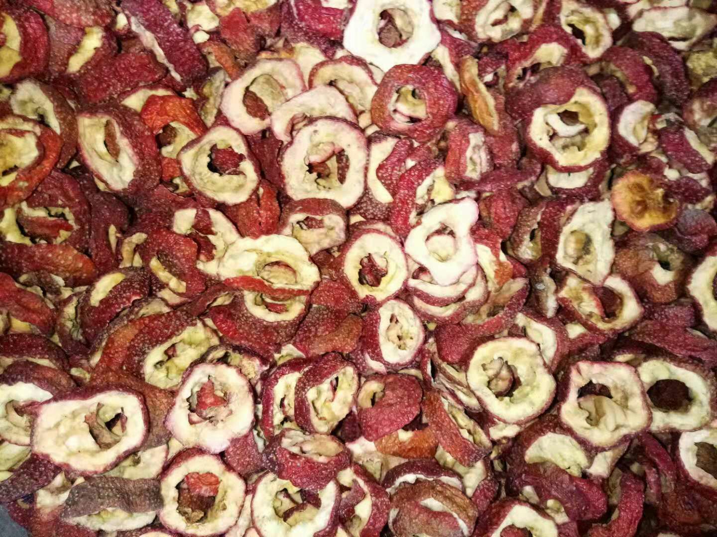 山楂干与焦山楂对比图