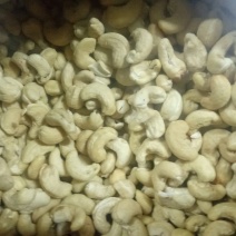 快递包邮精品越南w320去皮原味腰果