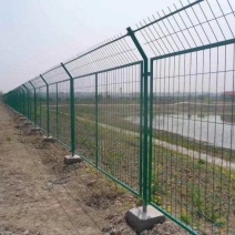 公路铁路护栏网防护网栅栏网铁丝网养殖网库房厂房隔离防护网