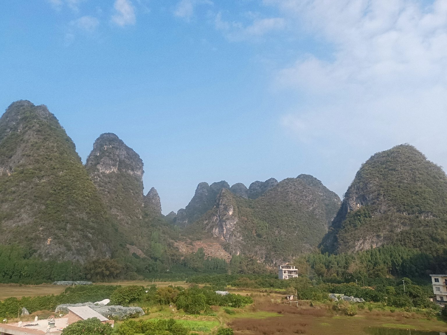 中国夏橙高度适宜种植区地理分布示意图,含气候安全阈值叠加标注 夏橙核心适生区分布图,标注湖北秭归、重庆奉节、四川宜宾、广西兴安、湖南江永五大主产县地理坐标,叠加年均温等值线(16℃/17℃/18℃)与1月均温安全线(5℃)