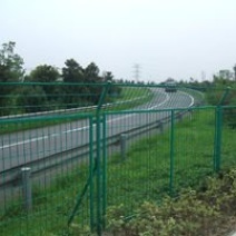 铁丝网公路护栏