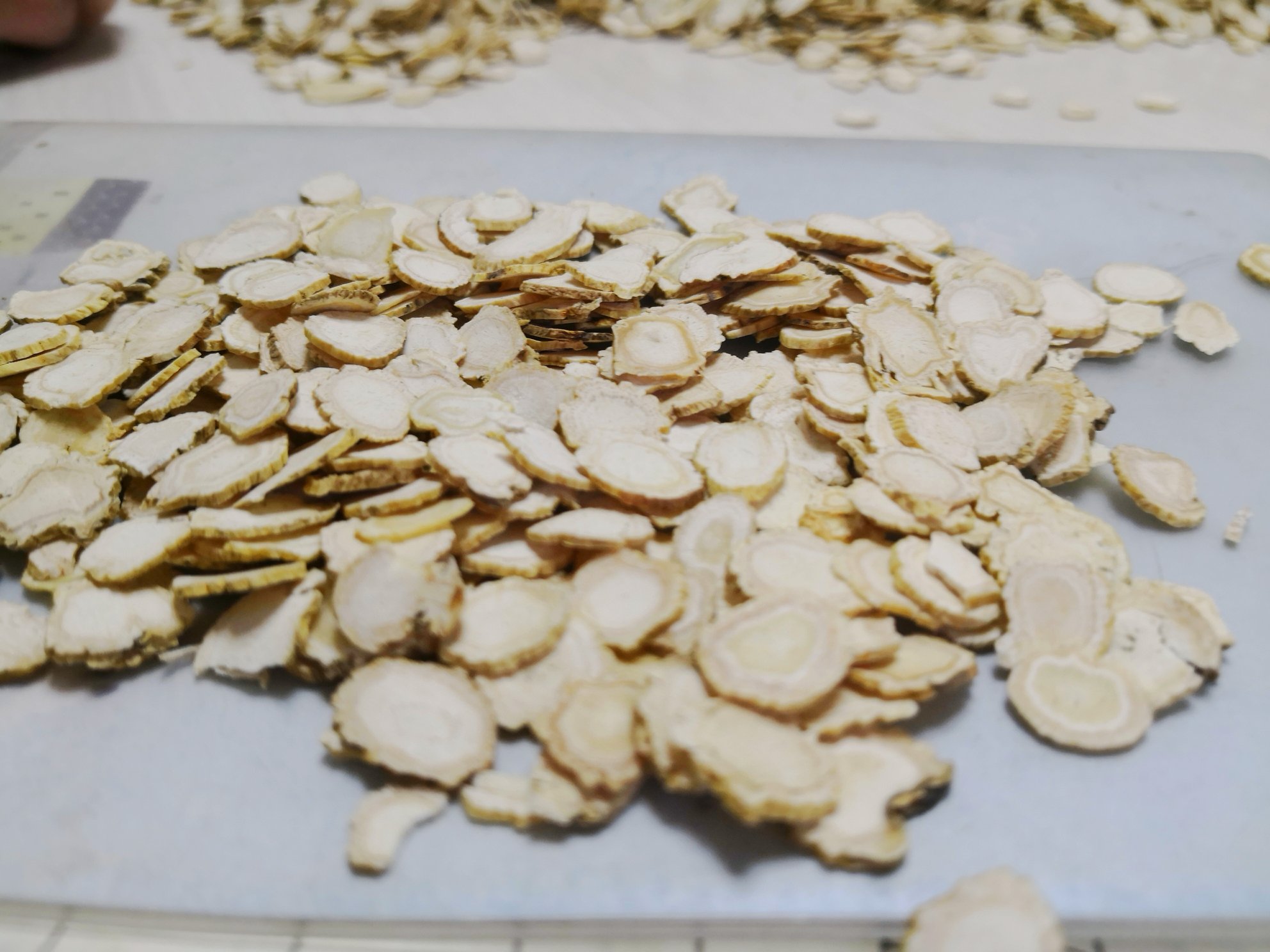 生晒参与饮片对比图