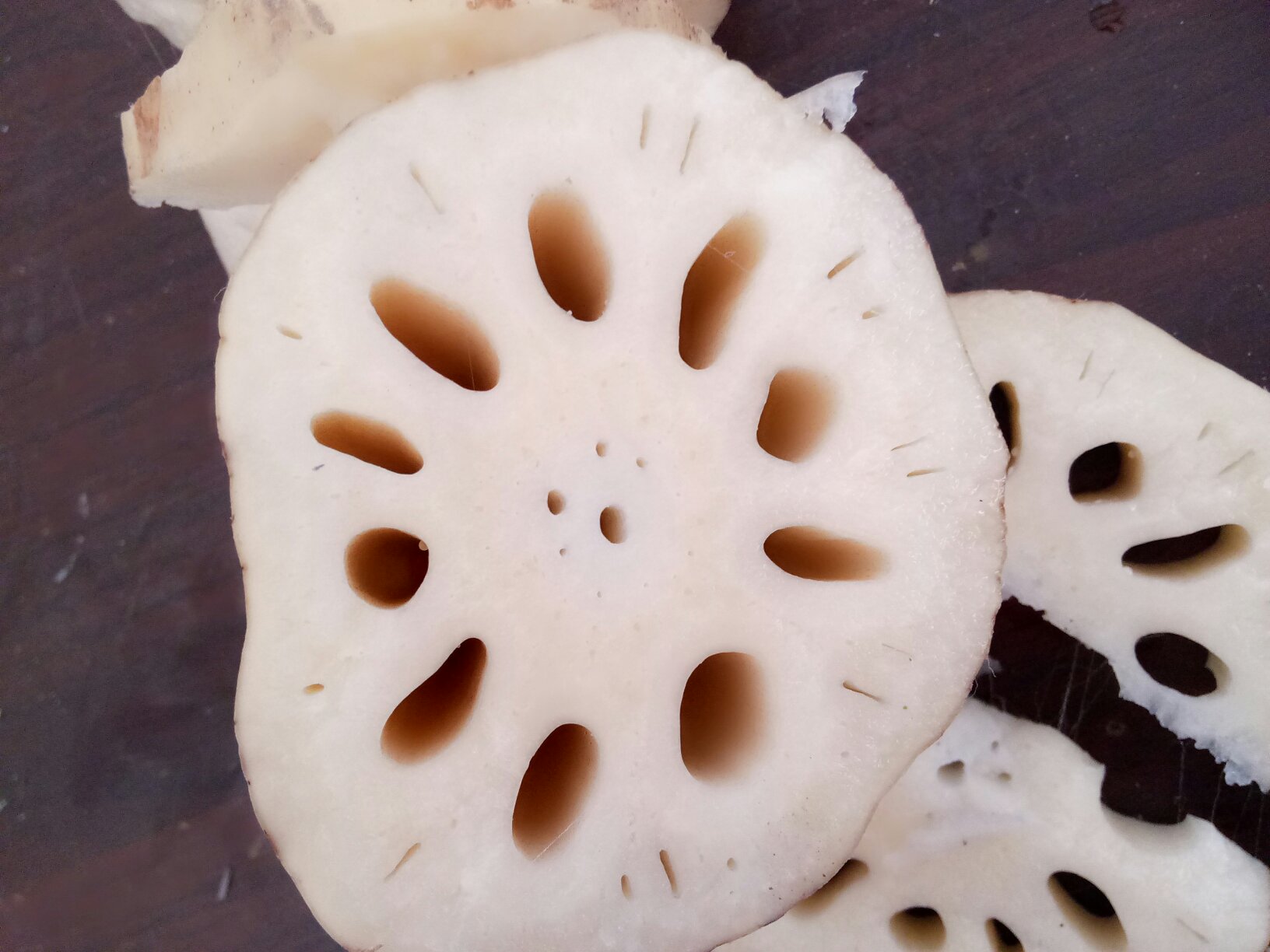 白莲藕切片特写图