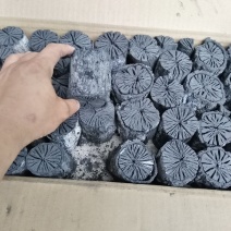 纯栗木炭:人工烧制、无烟、耐烧。