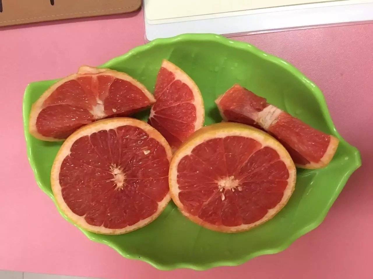 葡萄柚食用方式示意图