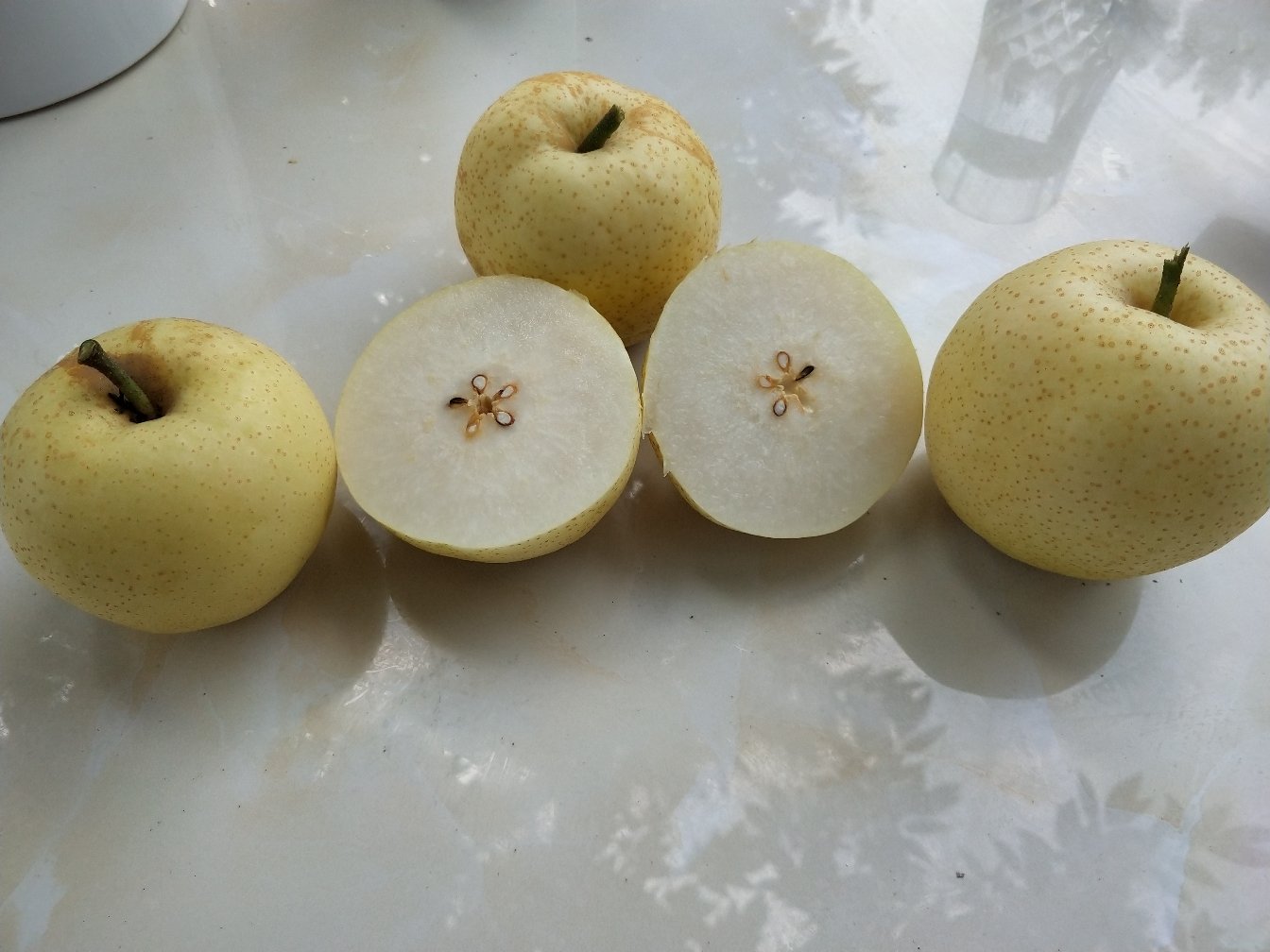 黄金梨切面特写图