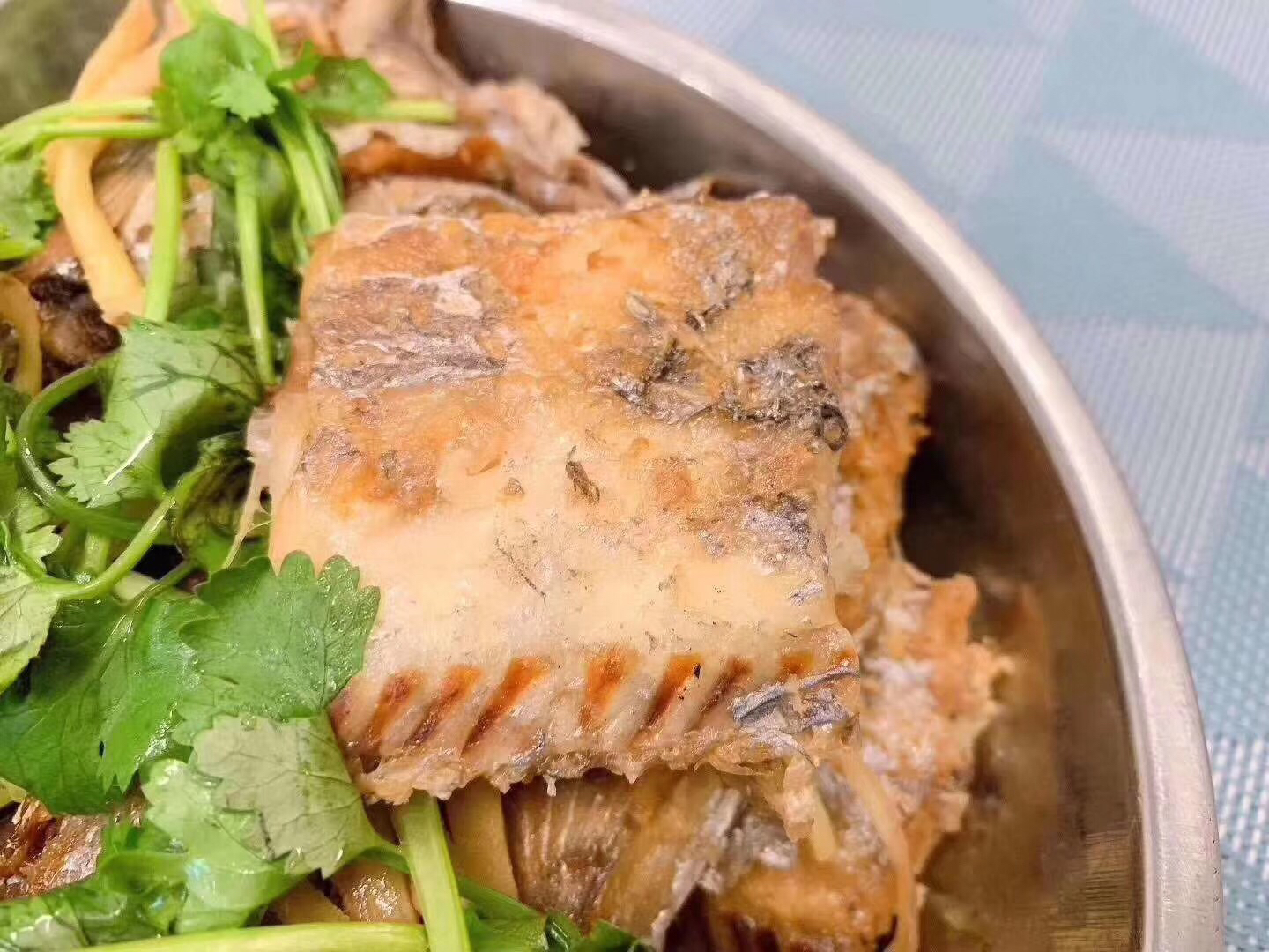 香煎带鱼成品图