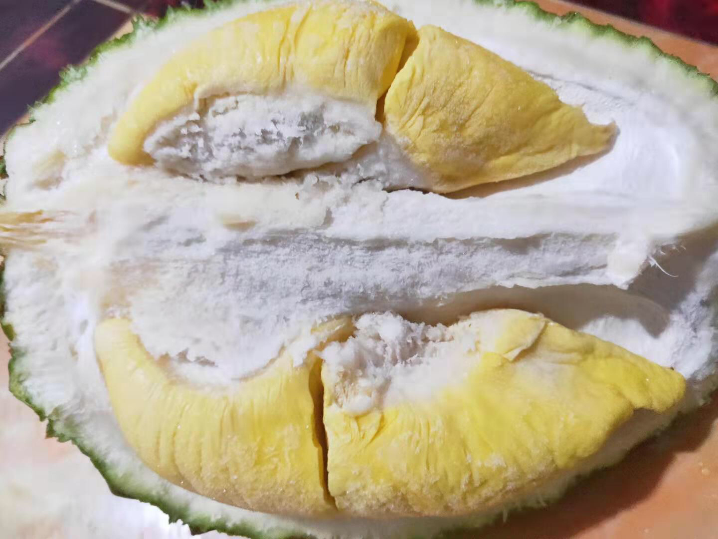 猫山王果肉切面特写图