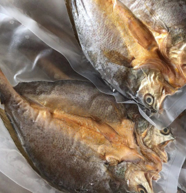 黄花鱼又名红瓜鱼