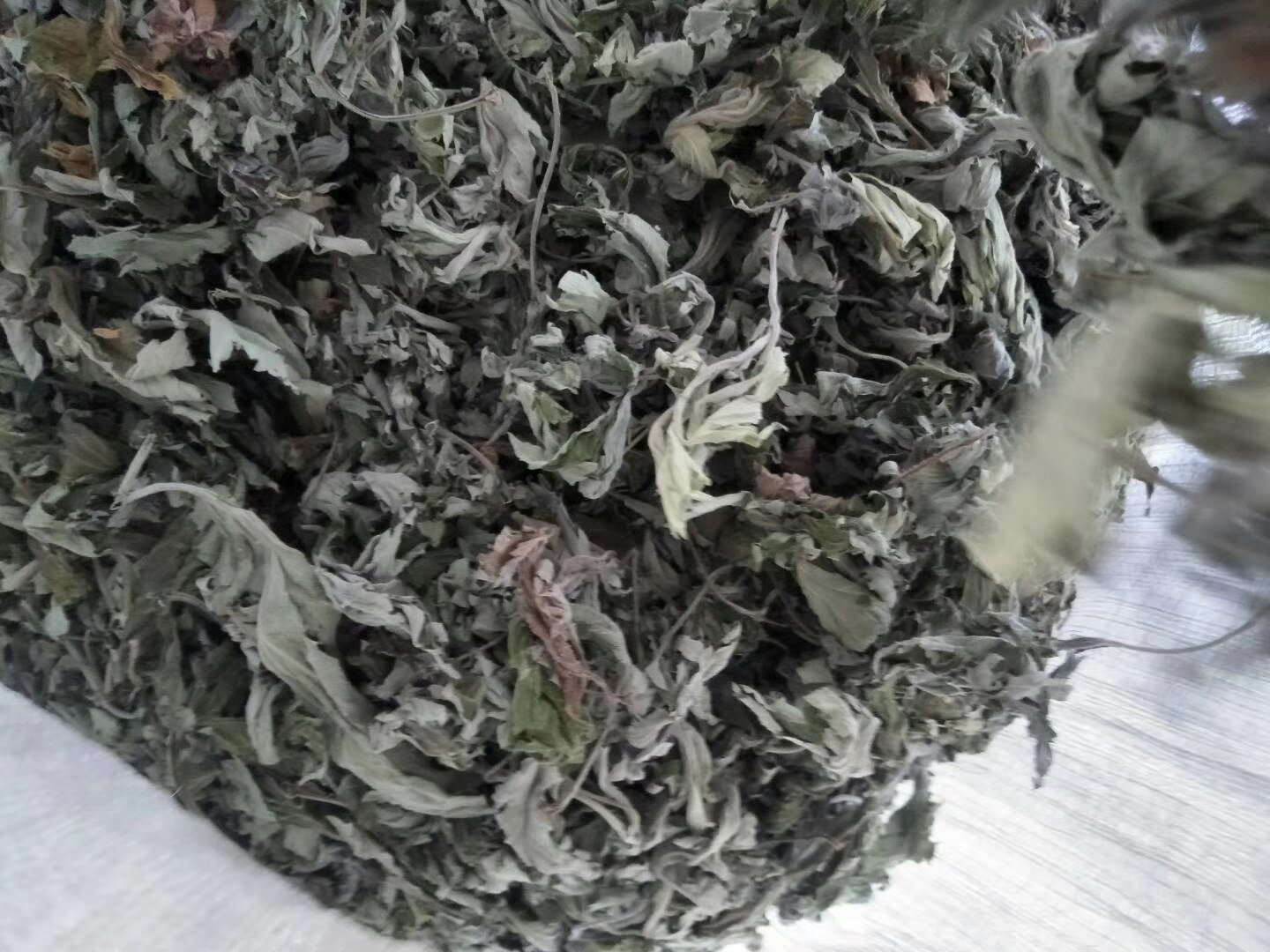 白扁豆花泡茶与煎煮场景