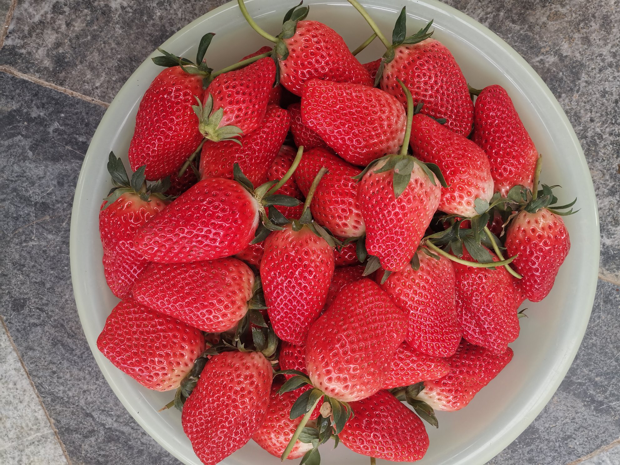 草莓冰激凌成品展示