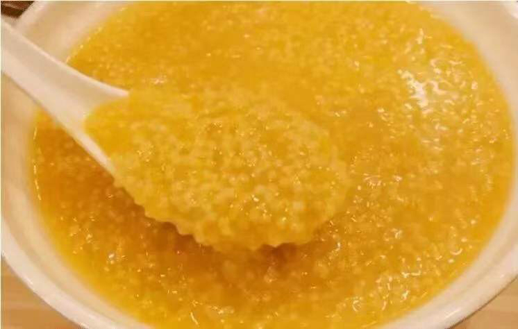 小米粥成品图