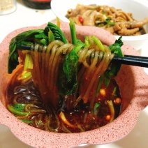 盒装酸辣粉