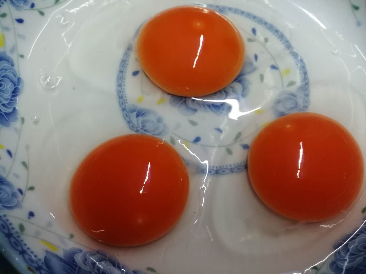 甜酒酿炖鸡蛋的食材准备