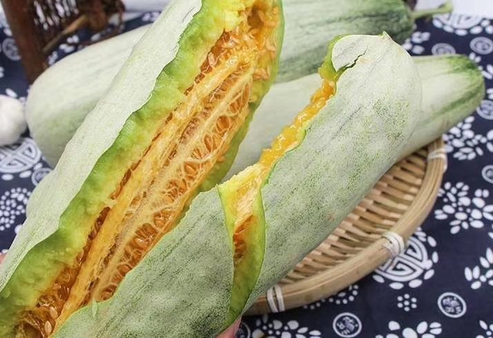 羊角蜜甜瓜特写