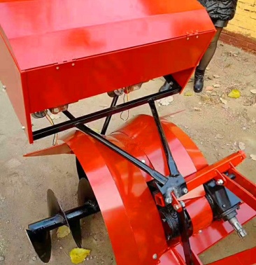 四轮悬挂式大葱收获机开沟施肥一体机