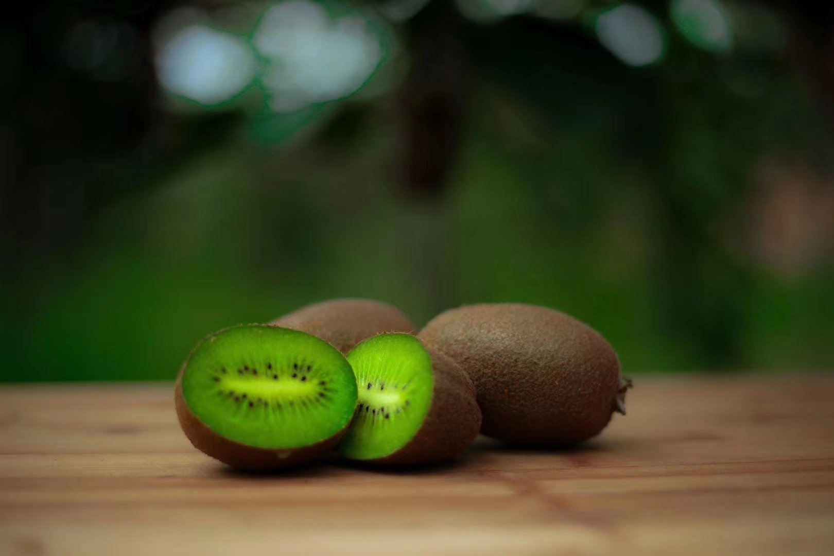 翠香猕猴桃切面特写