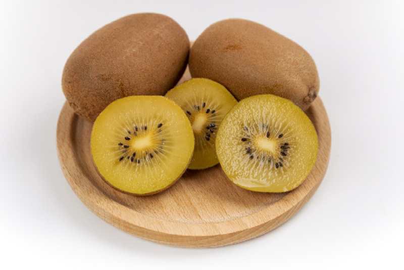 黄心猕猴桃干包装与标签展示