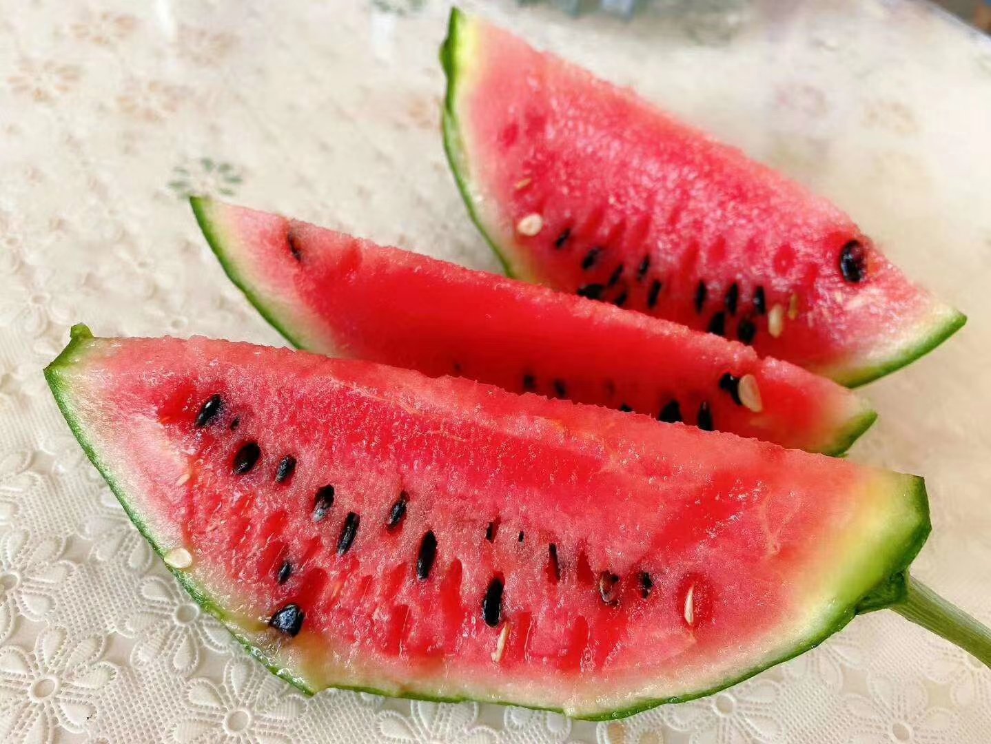 京欣西瓜切块摆盘图