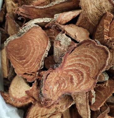 [过江龙批发]野生过江龙片 根部大片无碎粉 过江龙藤 扭骨风价格7.