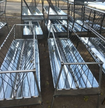 喂羊工具羊槽子 2米长 六十宽 使用起来特别方便