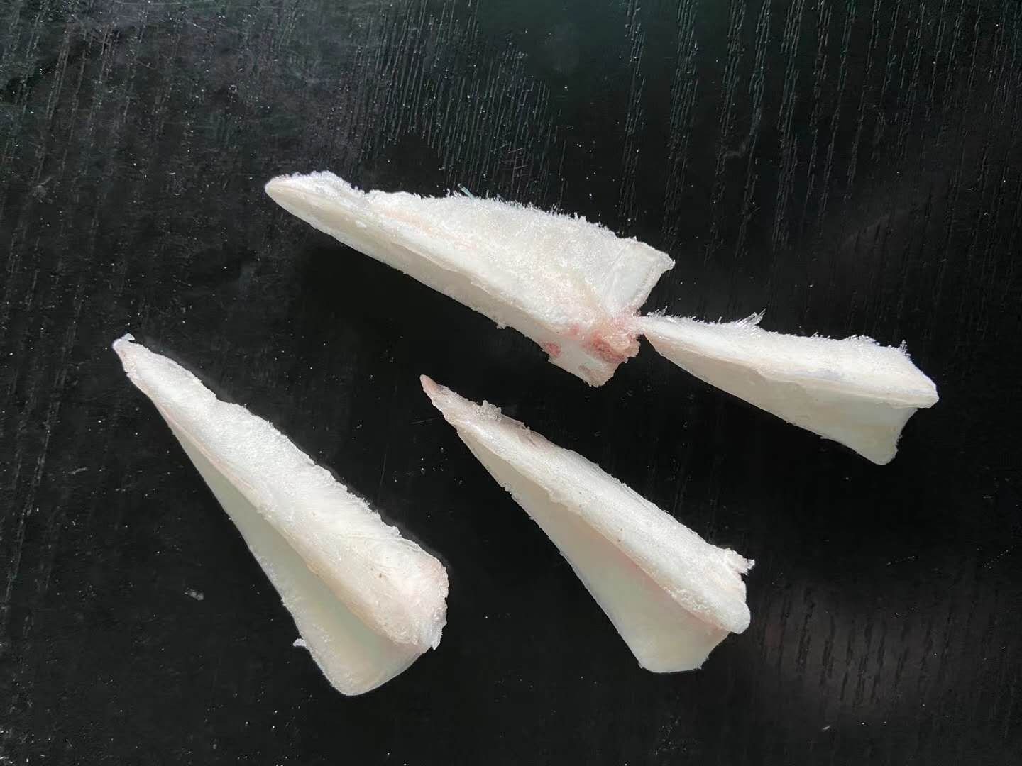 鸡脯肉与尖椒的原材料展示
