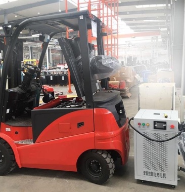 电动叉车物流装卸货仓库管理绿色环保1吨纯电动叉车