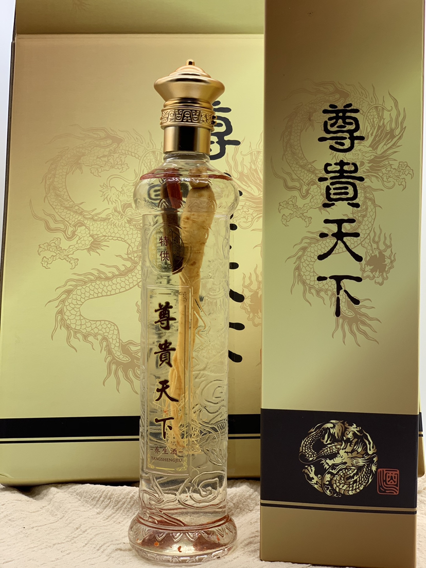 尊貴天下純糧養生滋補人參酒鹿鞭靈芝酒一箱6瓶